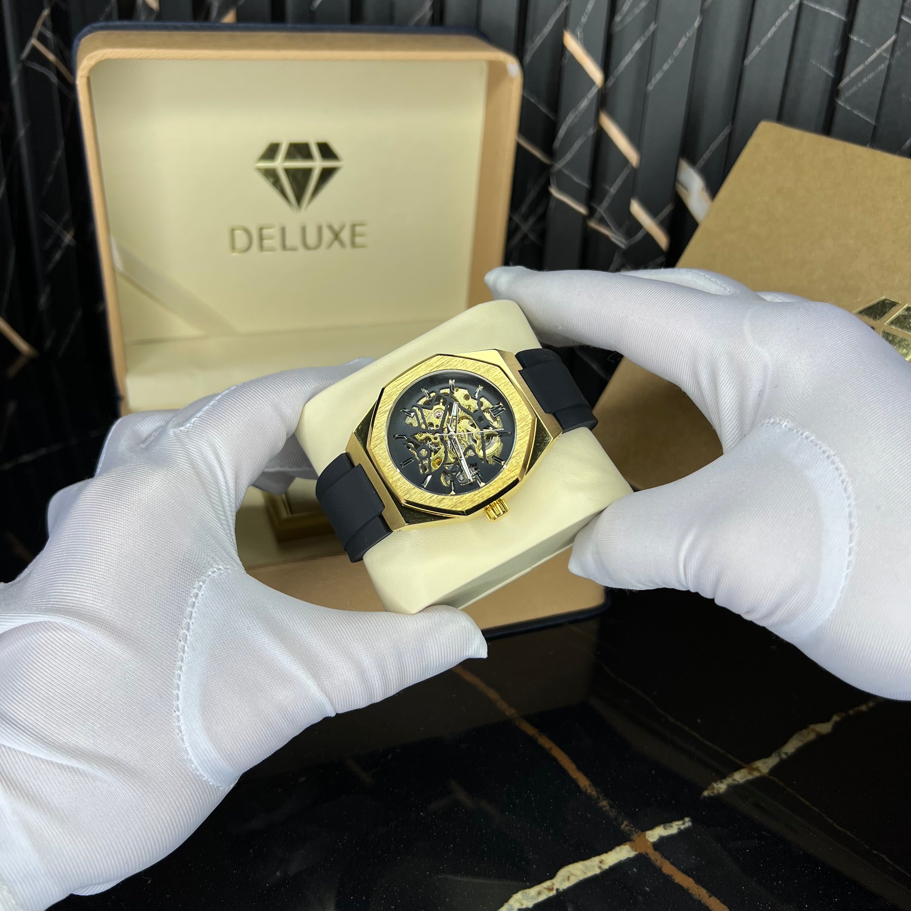alertzy rubber(black gold)