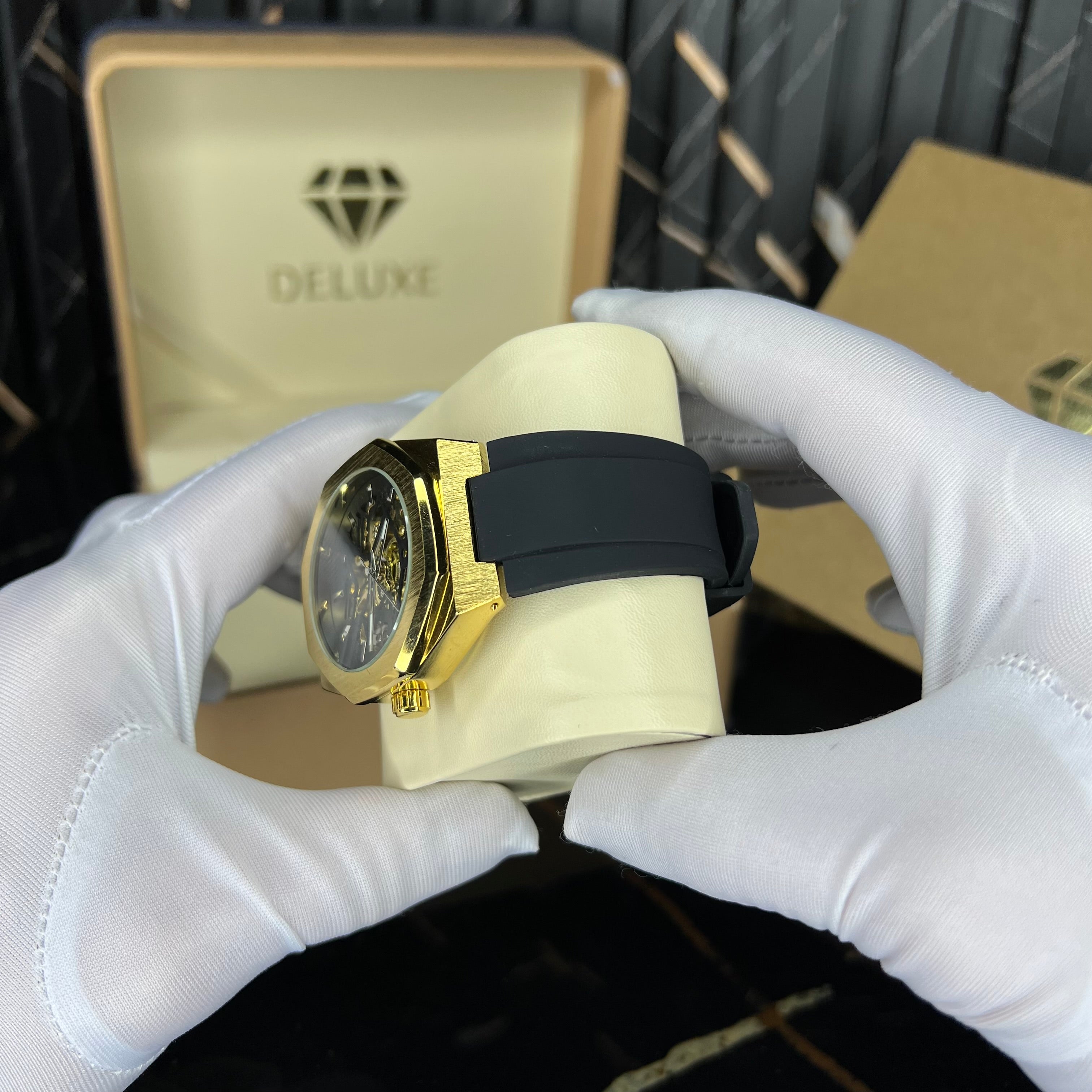 alertzy rubber(black gold)