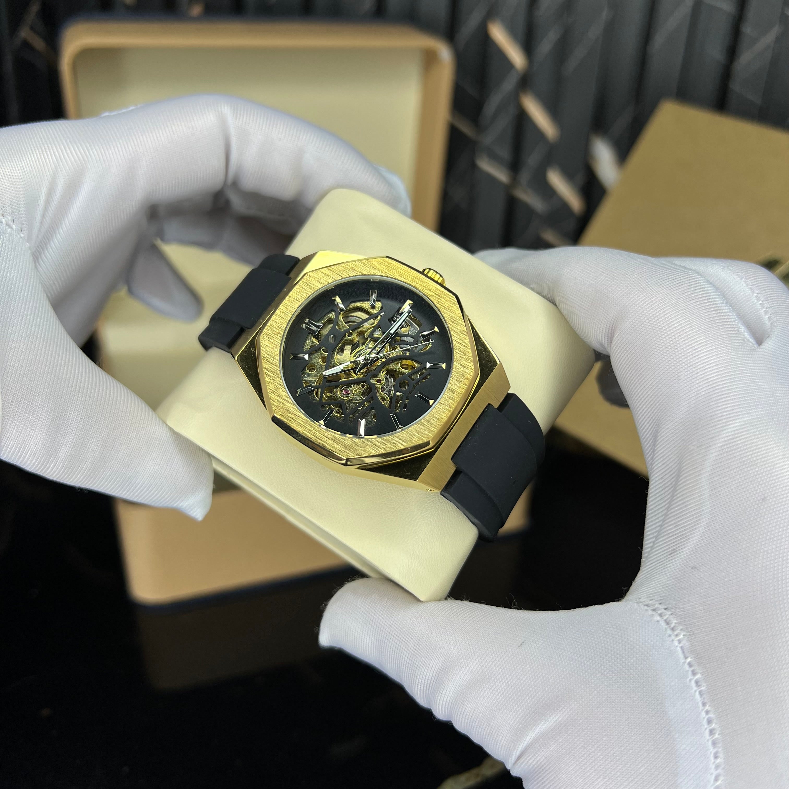 alertzy rubber(black gold)