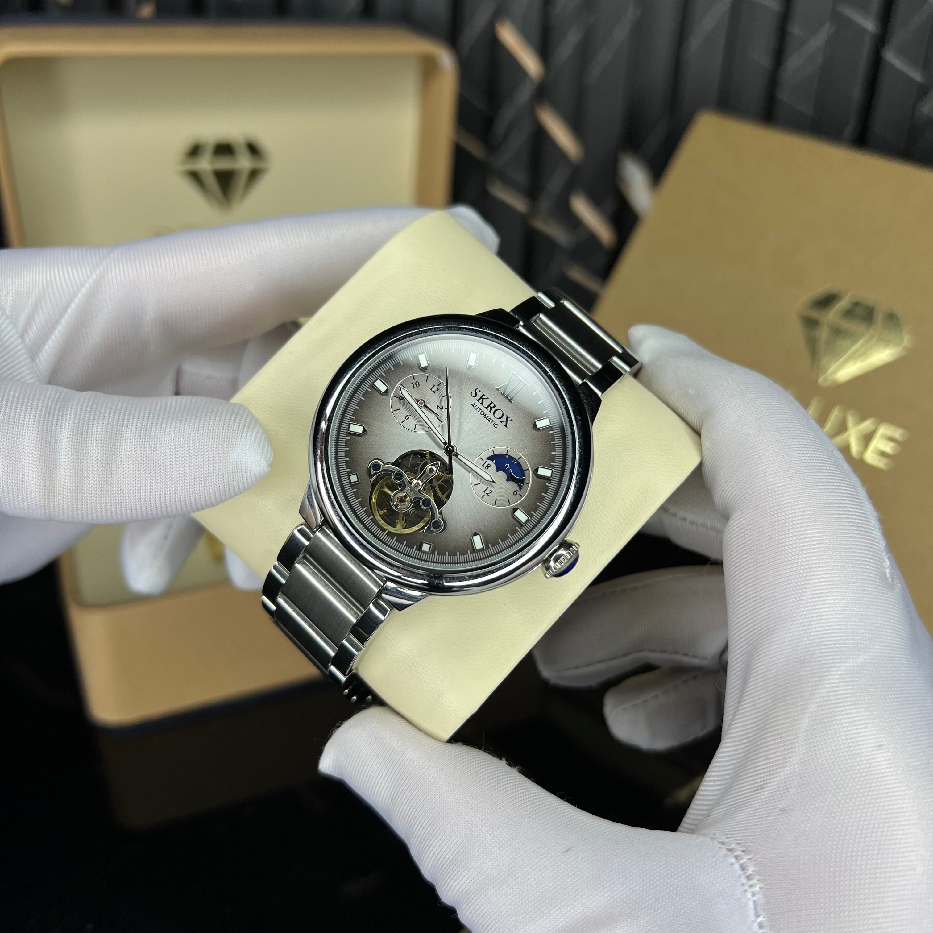 lunar premium(silver)