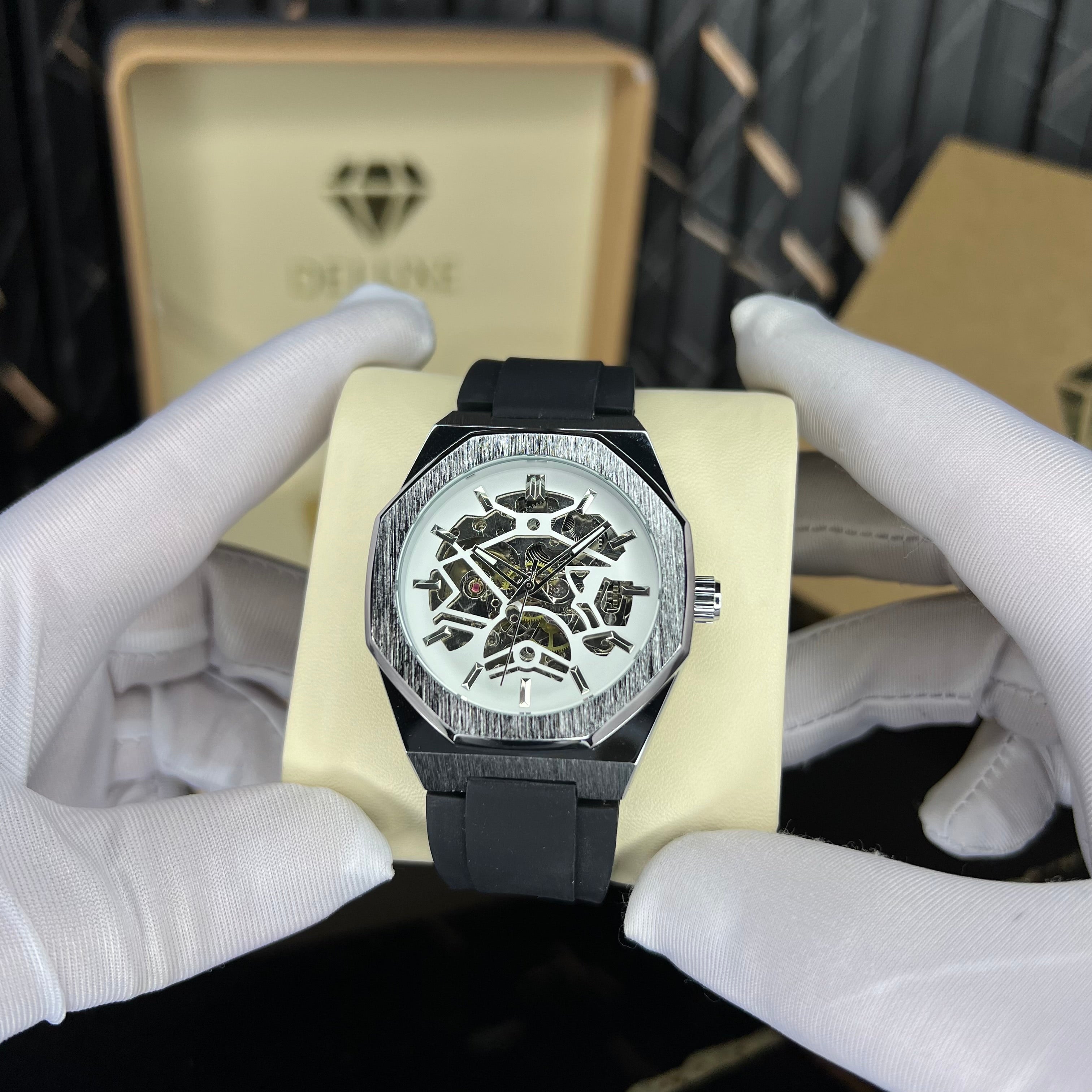 alertzy rubber(black white)