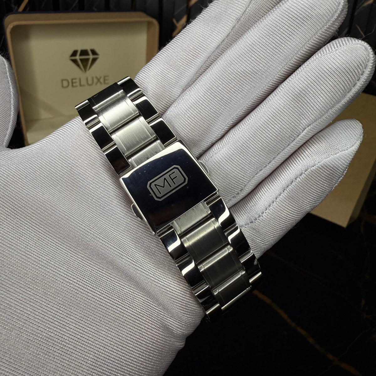 ironveil (silver black)