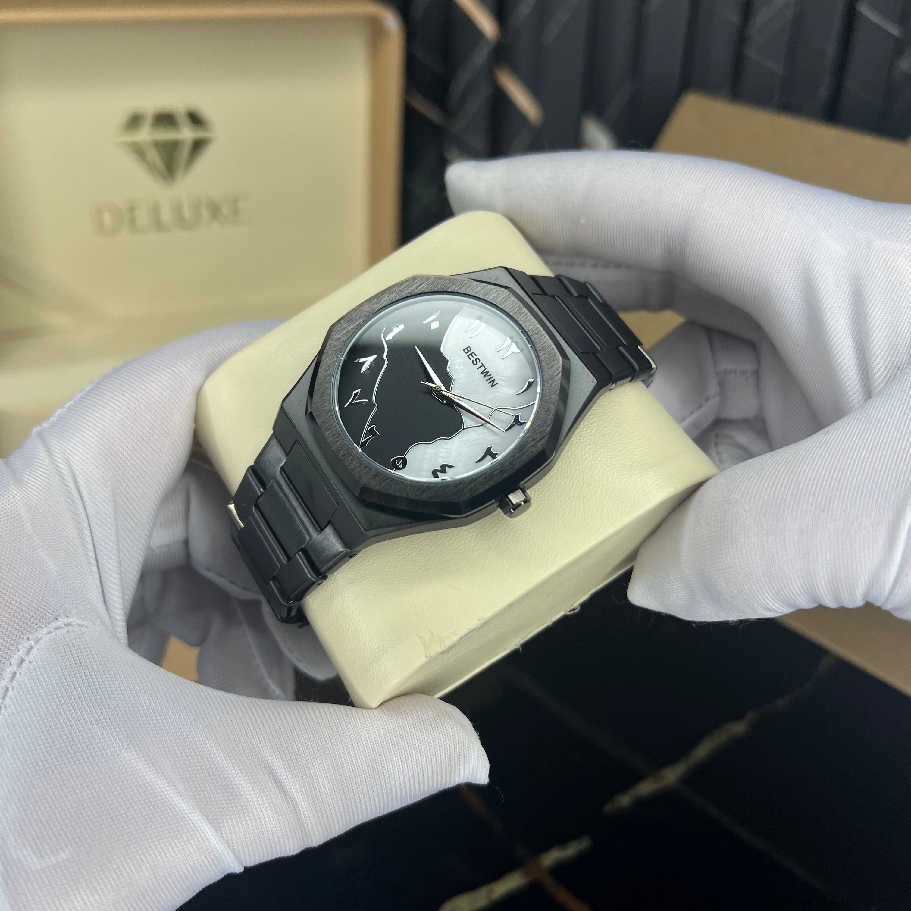 sahara crest(black)