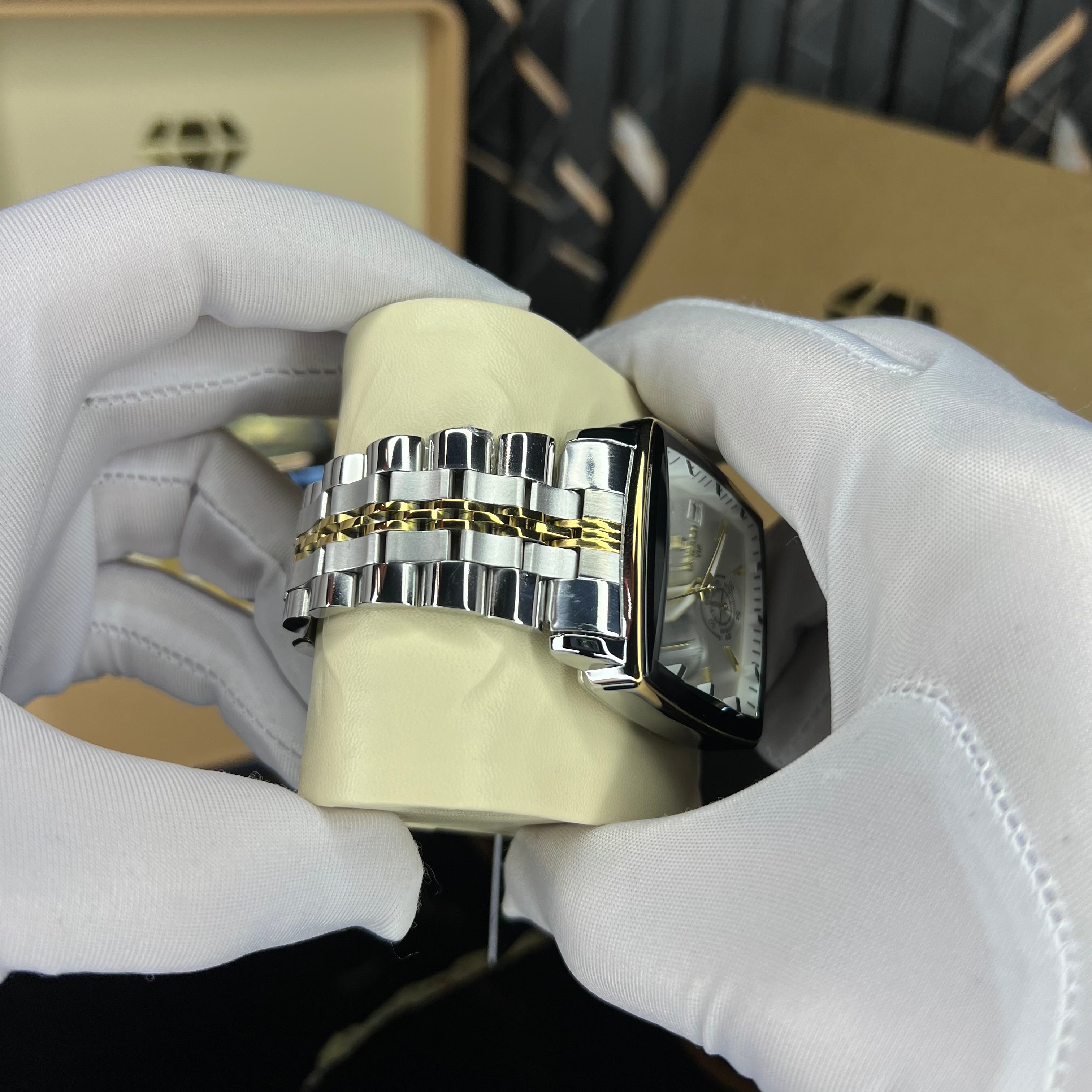 squareline chrono(silver gold)