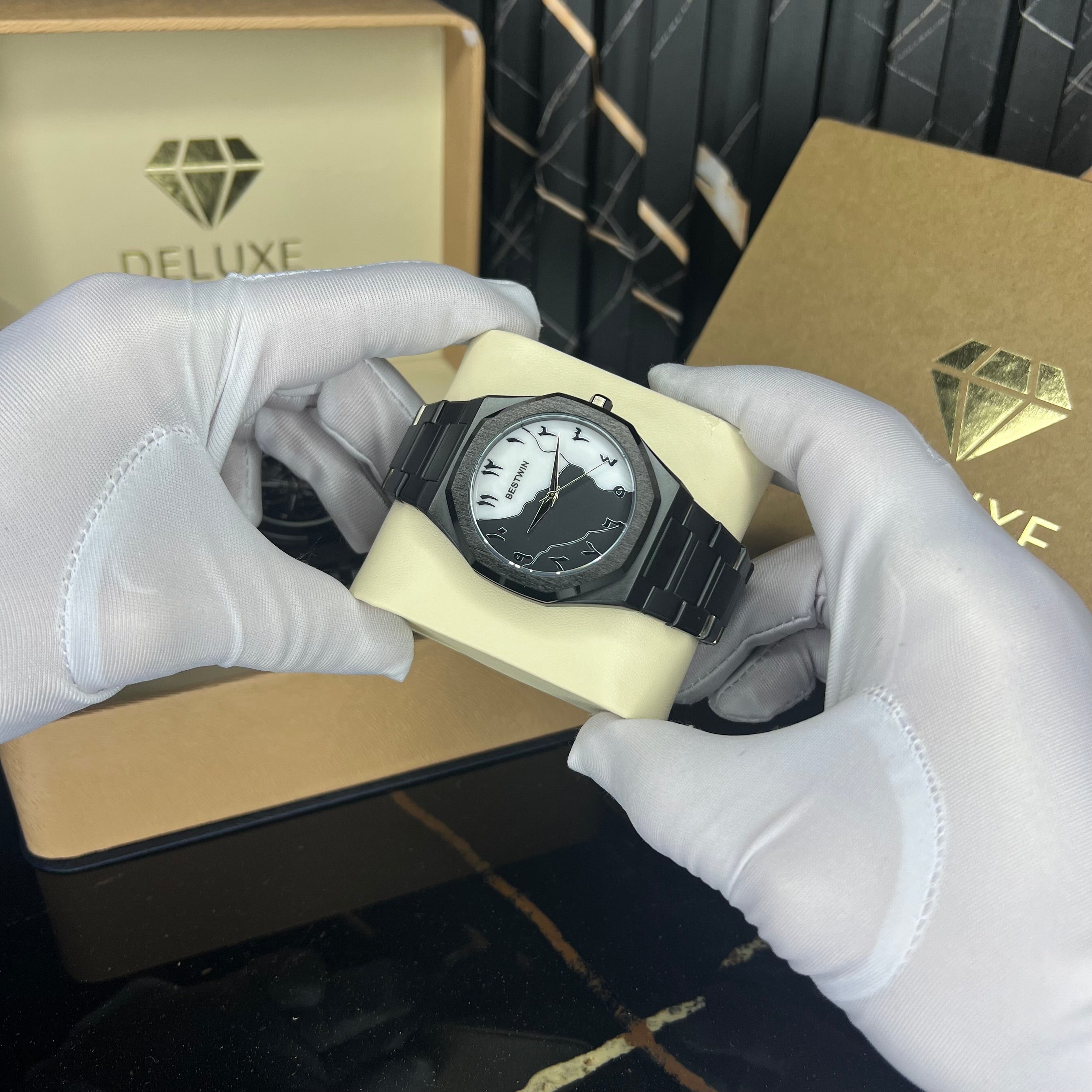 sahara crest(black)