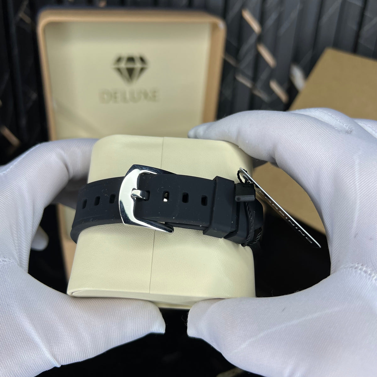 alertzy rubber(black white)