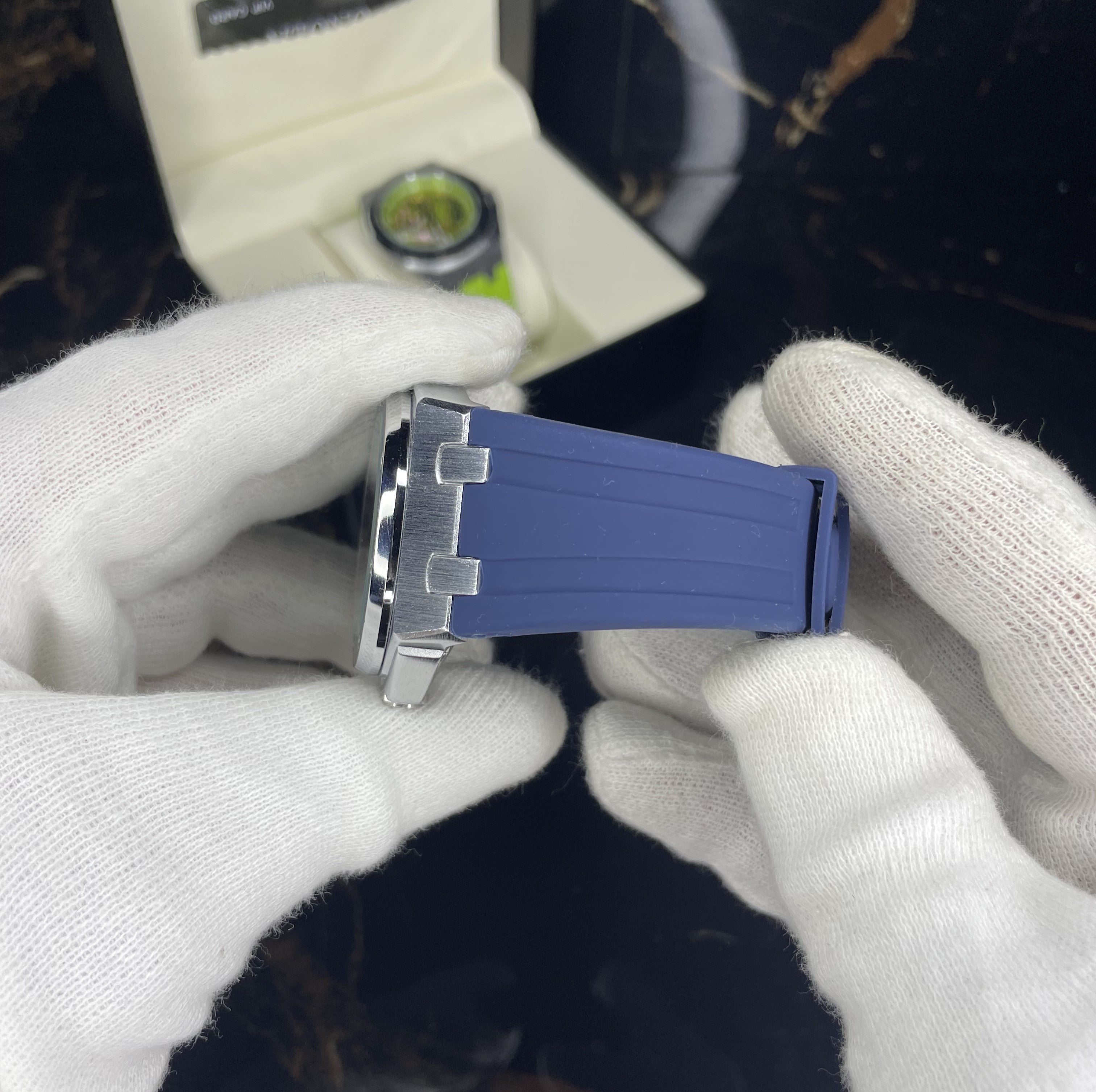 alpha(blue silver)