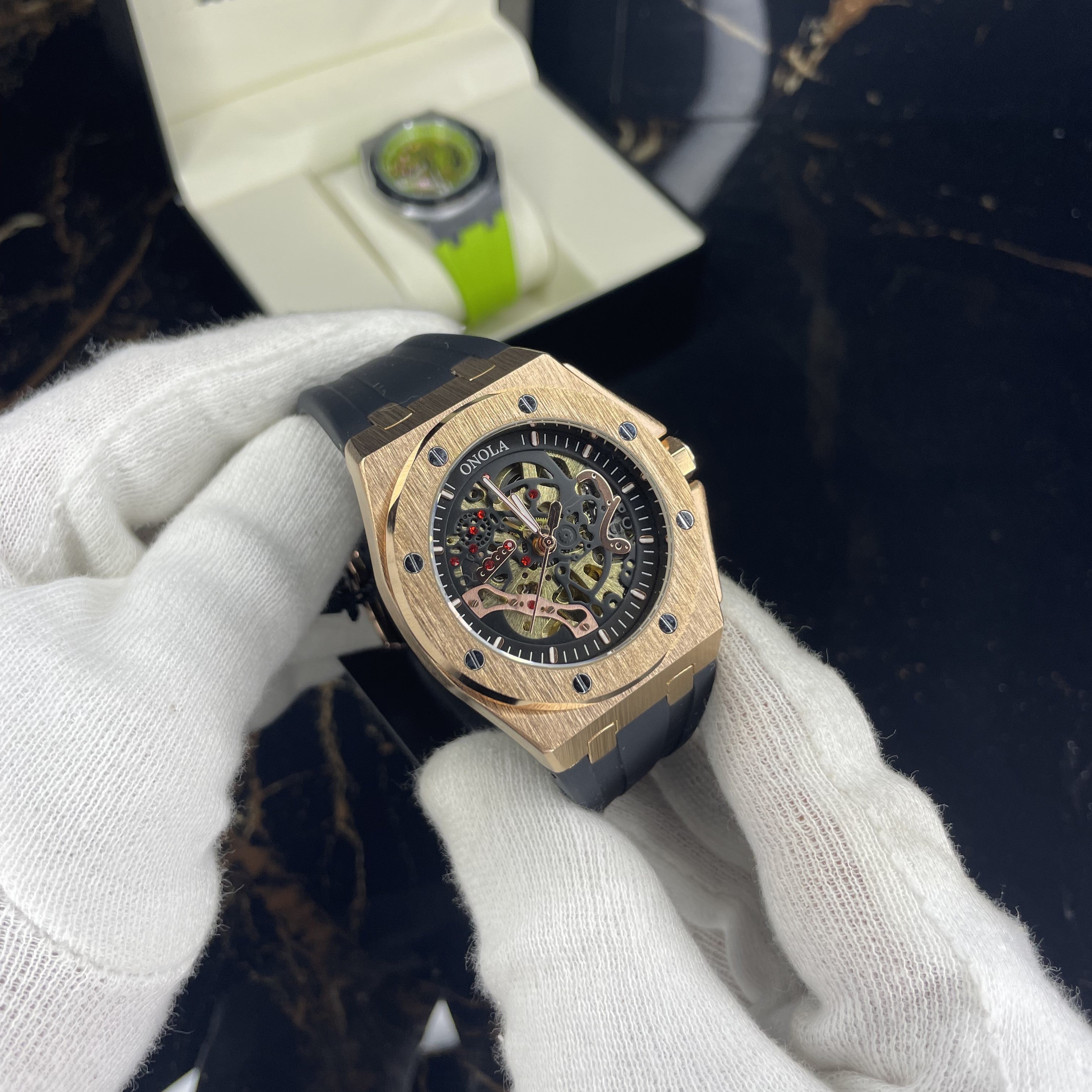alpha(black rosegold)
