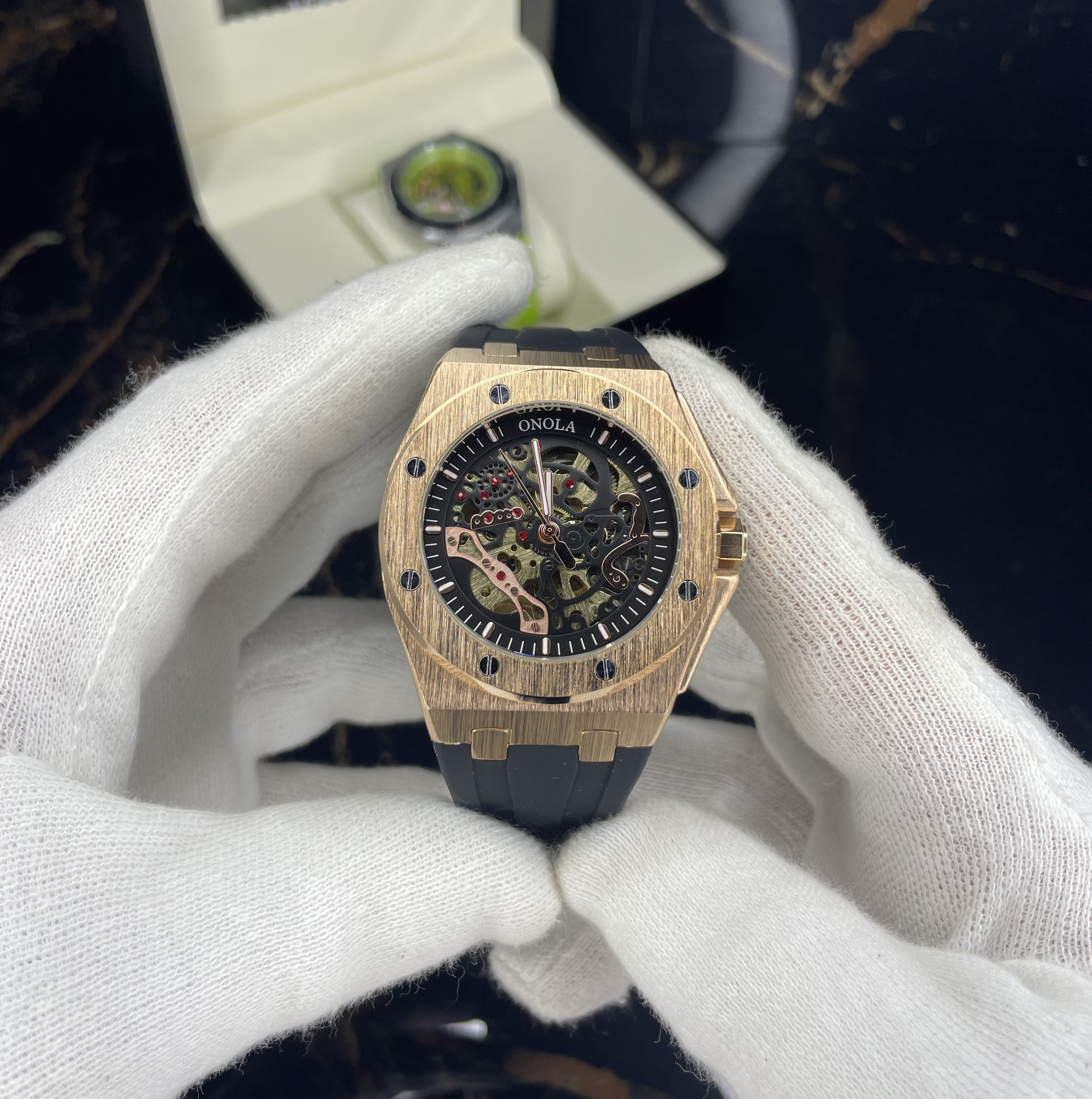 alpha(black rosegold)