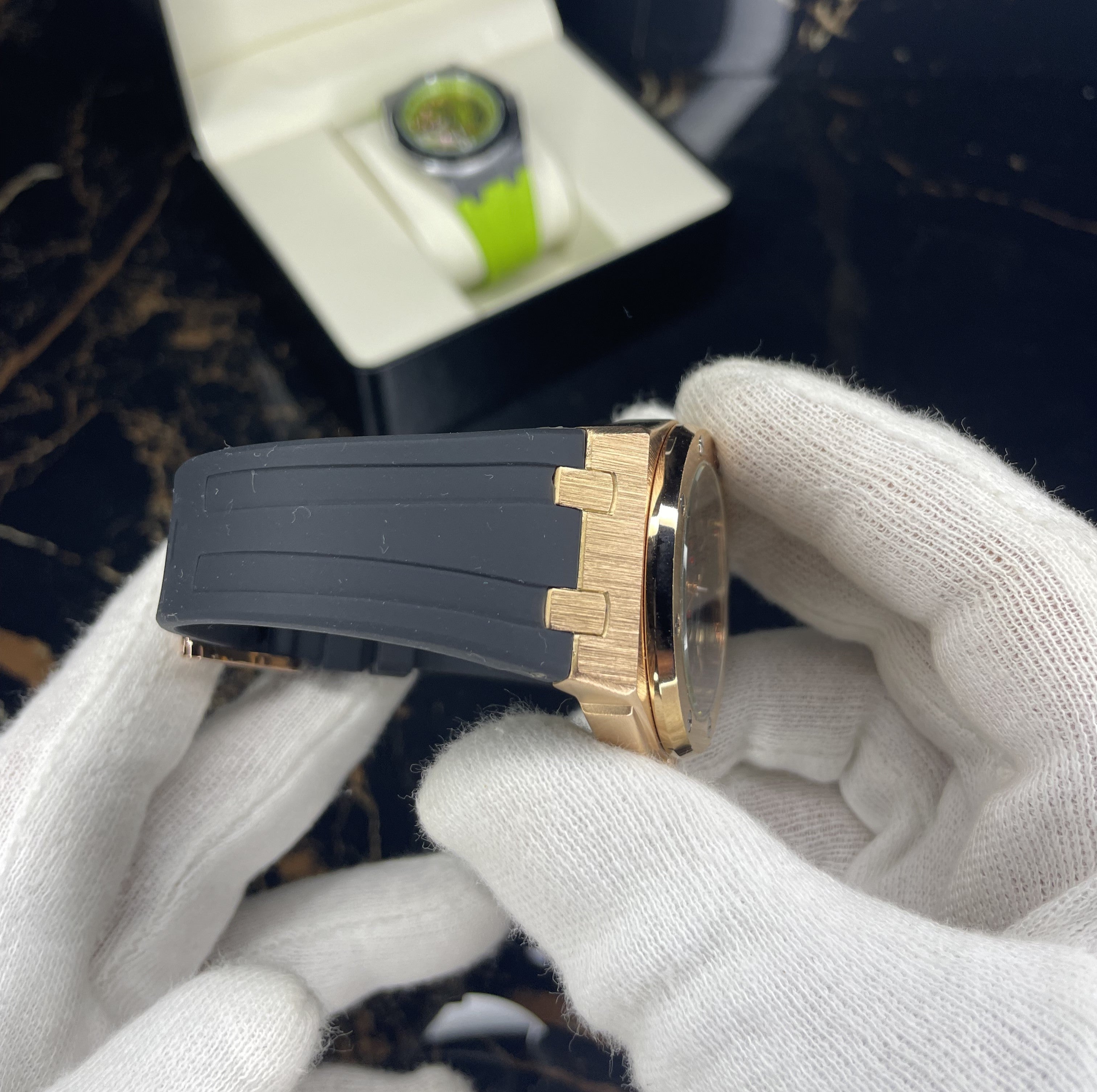 alpha(black rosegold)